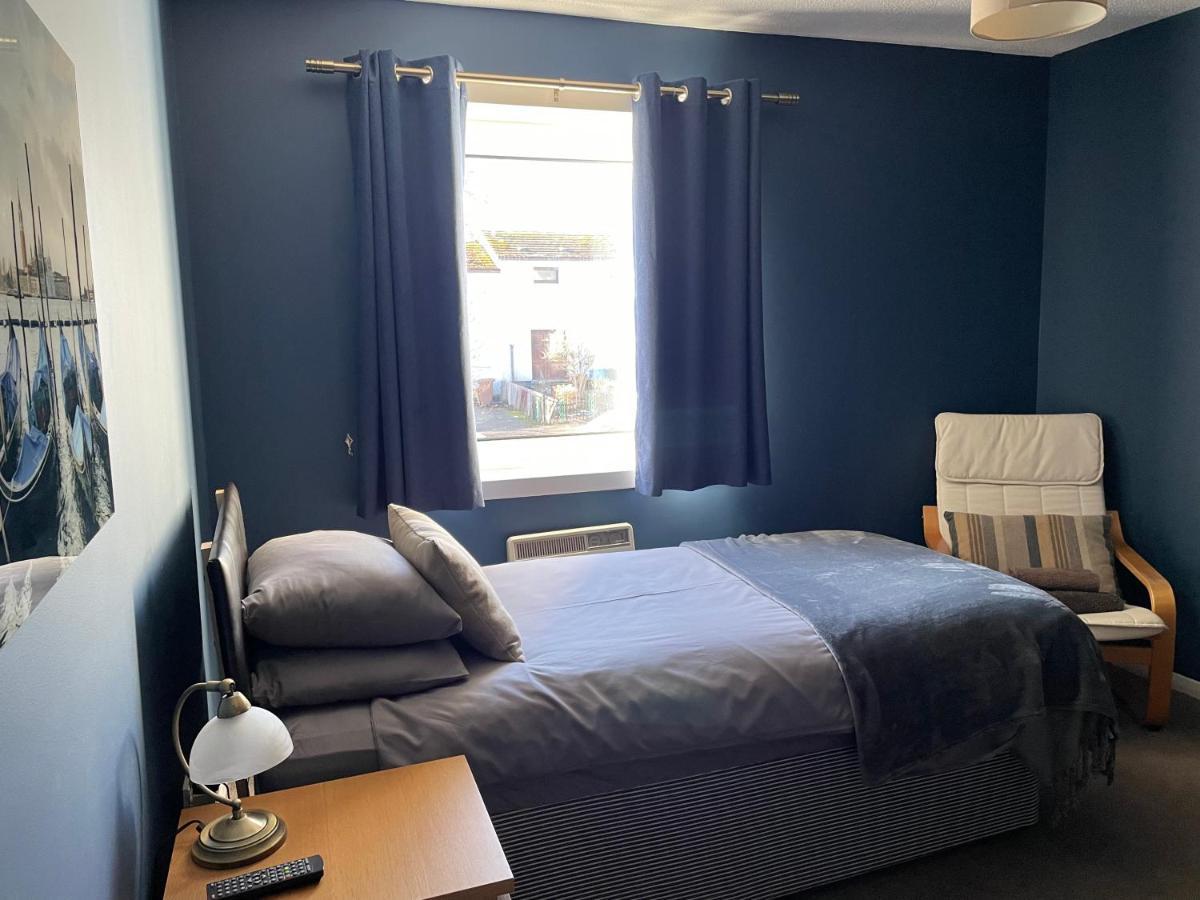 The Number Eleven Apartment Kilmuir  エクステリア 写真
